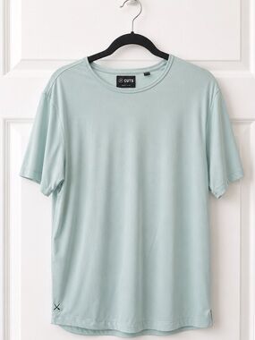 Cuts AO Crew Curve Hem Men's Pacific Mist